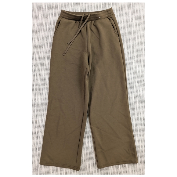 Uniqlo DRY Wide Sweatpants - Picture 3 of 10